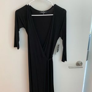 Lulu’s black wrap maxi dress NWT